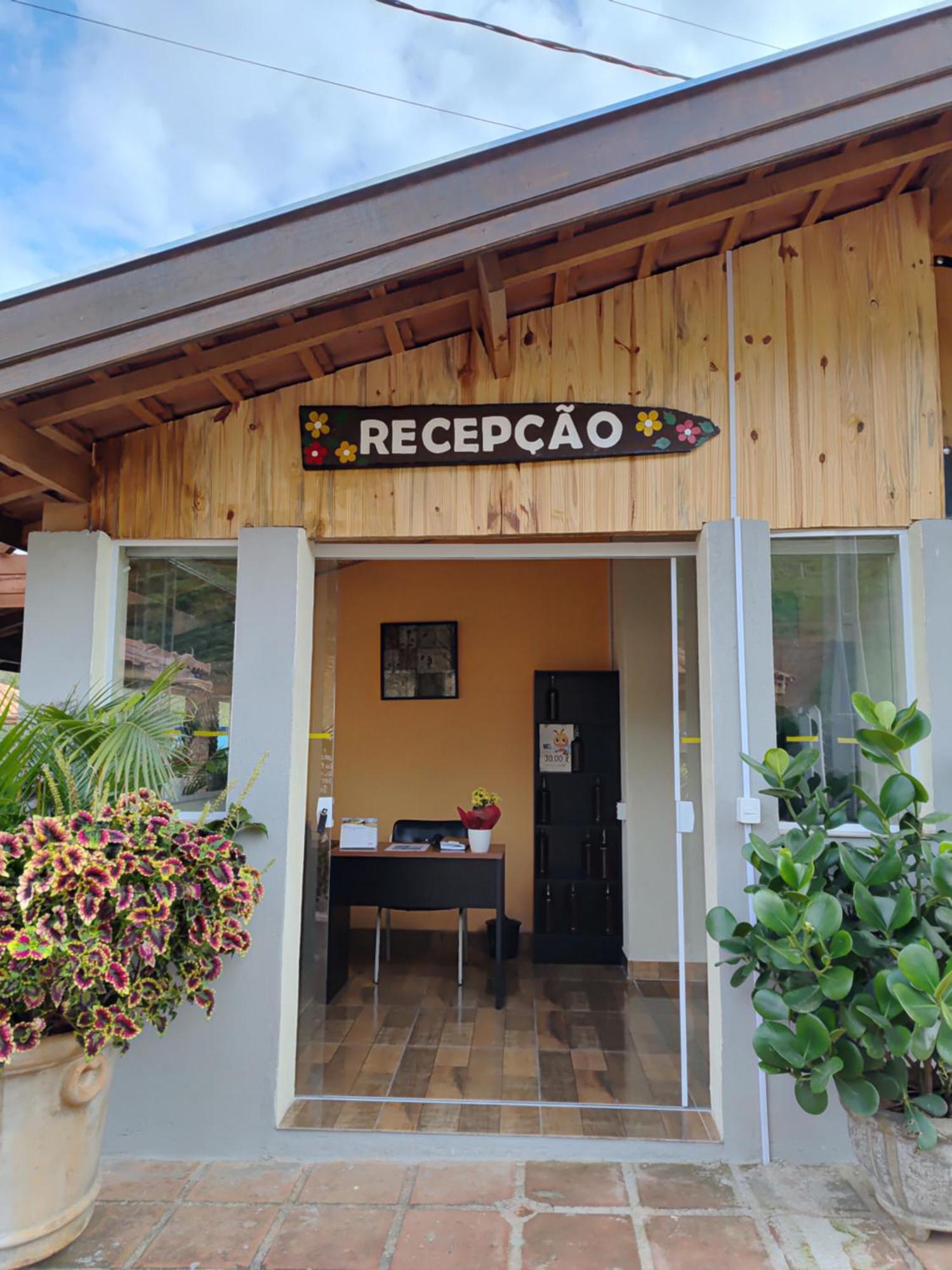 Pousada Irmaos Oliveira Lindóia Kültér fotó